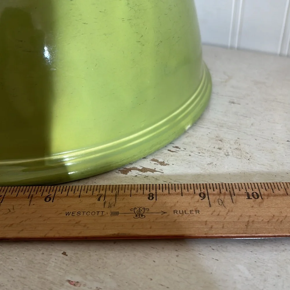 Vintage 1950s Fiesta Chartreuse large mixing bowl